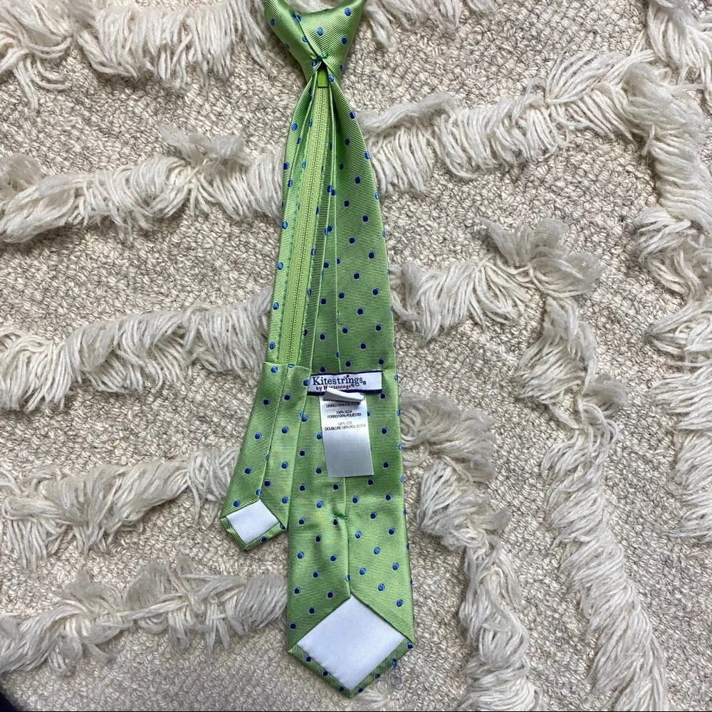 HARTSTRINGS Polka Dot Zipper Tie 100% Silk NWOT